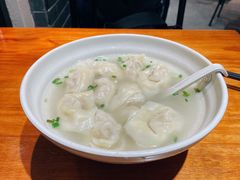 三鲜馄饨-万寿斋(IST艾尚天地店)