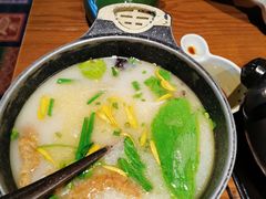 云南过桥米线-云海肴·汽锅鸡·云南代表菜(天山百盛优客店)