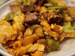 排骨豆角土豆粘卷子-粗粮人家·东北菜(洋桥店)
