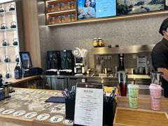 -霸王茶姬(云杉奥莱店)