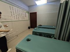 -明眸推拿(黄土岭店)