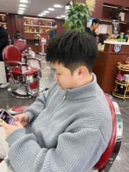 -绅仕門男士理发馆