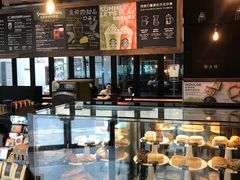 面包甜点陈列柜-星巴克(兰桂坊店)