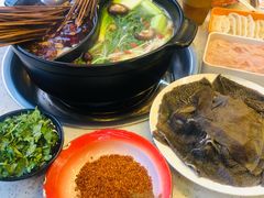-钢管厂五区小郡肝串串香(蜀都万达店)
