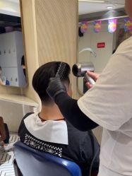 -PE SALON