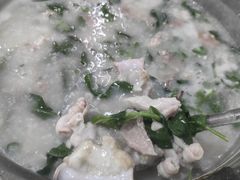 -标记美食新鲜猪杂(兴南大道店)