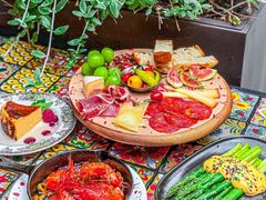 -BROWNSTONE布朗石西班牙餐厅(富城店)