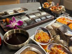 -围炉肉舍•炭烤活鳗•丹东海鲜烤肉(步行街店)