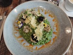 -FLOVIE FLORIST CAFE