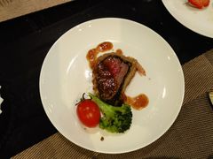 -大中华希尔顿酒店-念自助餐·嗨啤·小龙虾