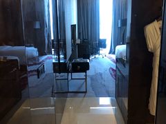 -广州天河希尔顿酒店