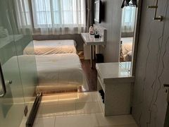 -德全心悦酒店(北京金台路地铁站店)