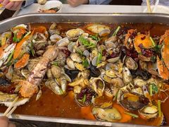 -老东镇啤酒屋海鲜加工·蒸汽海鲜·海鲜烧烤(台东店)