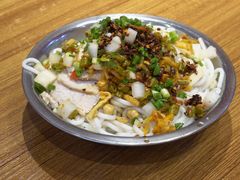 -日头火桂林米粉(兴坪古镇店)