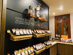 面包甜点陈列柜-星巴克臻选(思南公馆店)