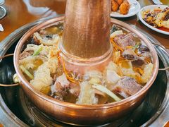 -岳记兴隆·青城腊排铜火锅(融创店)