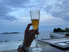 -瑰丽酒店·海吧·天际下午茶·现场DJ·天台酒吧