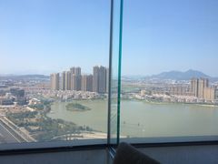 -荣誉国际酒店-云顶旋转餐厅