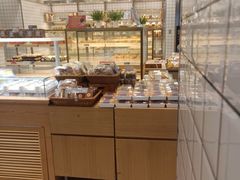 面包甜点陈列柜-面包新语(滨湖万达店)