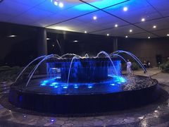 -上海滴水湖皇冠假日酒店