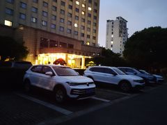 -山明水秀大饭店