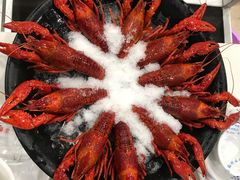 -虾弄弄海派小龙虾·牛羊蝎子火锅