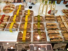 -巴黎贝甜(常德路店)
