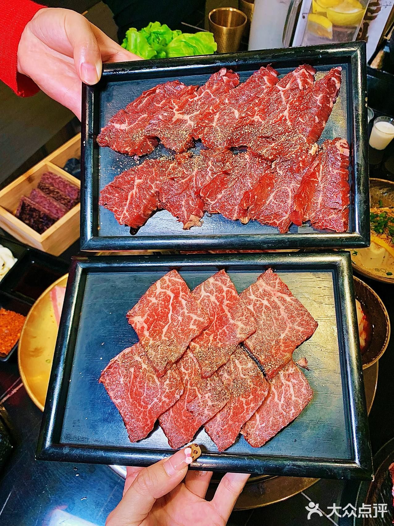 今天npy神神秘秘带我来了公厕旁边吃烤肉……