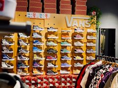 -五环Outlets(高新工厂店)