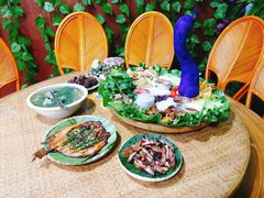 -沐毫傣泐云南菜孔雀宴•手抓饭傣味烧烤(曼听公园店)