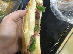 驴肉火烧-秦小龙驴肉火烧馆