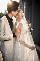 -雪中彩影婚纱摄影·微光艺术中心