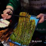 人间不易，撸串快乐～