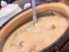 姬松茸花胶砂锅粥-潮州府·潮菜·砂锅粥(徐家汇店)