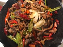 干锅鸭杂-阿三鱼头泡饼·家常菜