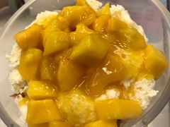 芒果芝士优酪雪-满记甜品(日月光二店)