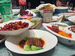 -凤凰园烤鸭店·唐山菜·传承花椒肉(老唐丰路店)