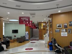 -雅悦齿科(顾村公园店)