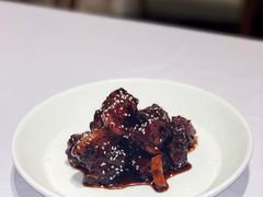 糖醋芝麻小排-新吉士·上海菜(浦东LCM置汇旭辉店)