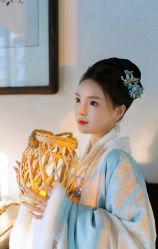 -一揽芳华汉服旗袍体验馆(拙政园店)