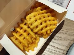 -必胜客(上海华谊新所店)