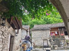 -高荡千年布依古寨旅游景区