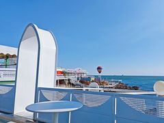 -北戴河碧螺塔海上酒吧公园