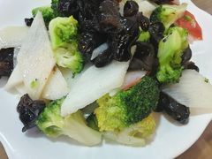 -褒河栈道渔庄(建工路总店)