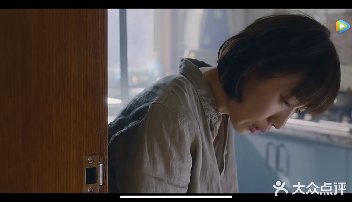 对你满嘴说着好听的话却转头就能爱上别人