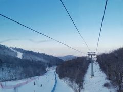-亚布力新体委滑雪场