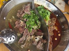 -大众跷脚牛肉馆·非遗传承单位(峨眉山店)