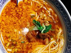 -沪西老弄堂面馆(定西路店)