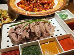 招牌手抓羊腿-相约·羊村小馆非遗手抓肉(七一酱园店)