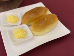 黄油面包-红房子西菜馆(淮海中路店)